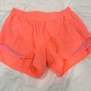 Lululemon Hotty Hot Shorts size 8 TALL NWOT